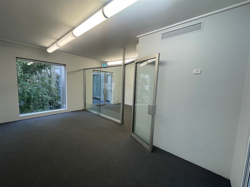Suite 21 /209 Toorak Road , South Yarra VIC 3141
