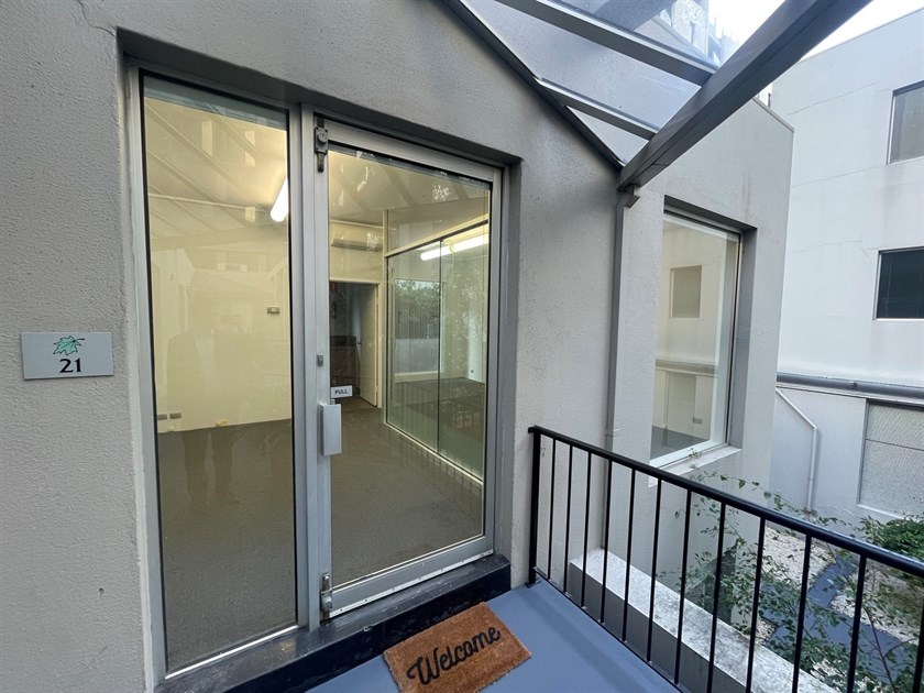 Suite 21 /209 Toorak Road , South Yarra VIC 3141