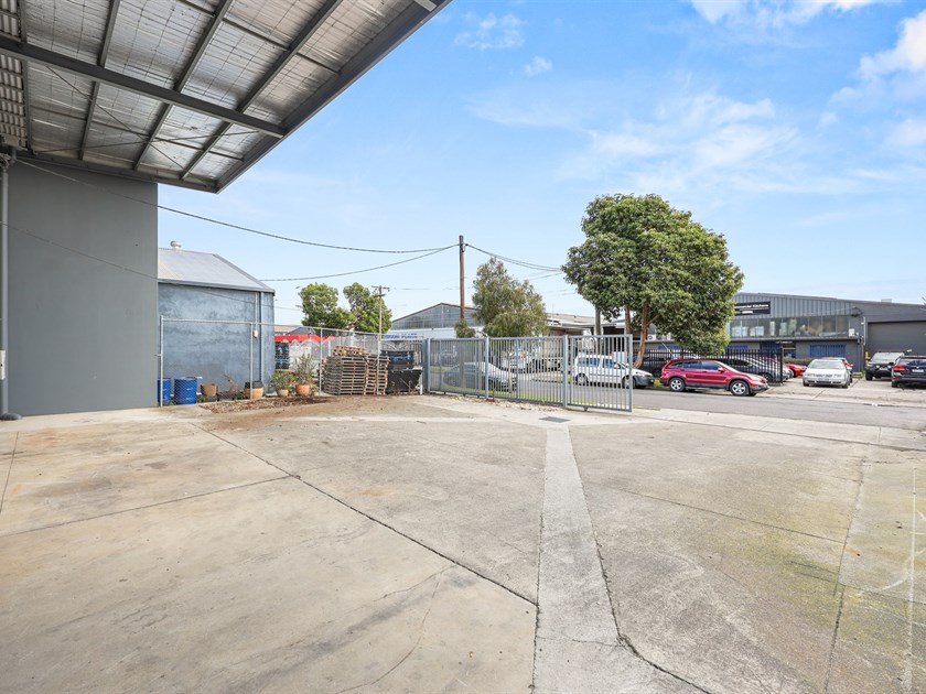 66  Plateau Road, Reservoir VIC 3073