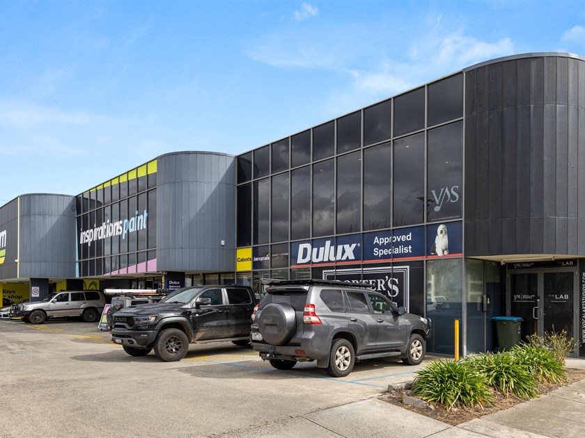 12 Moore Road, Airport West VIC 3042