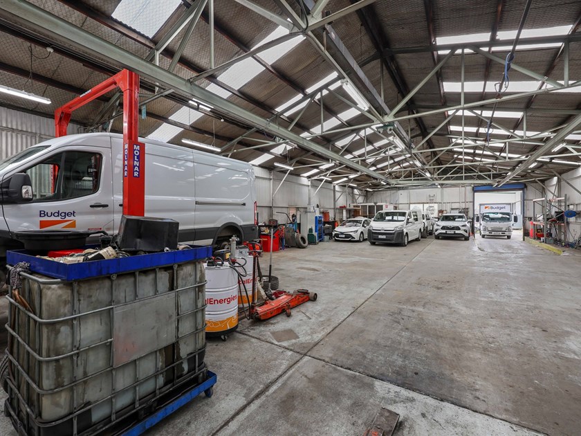12 Moore Road, Airport West VIC 3042