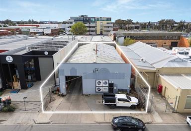 12 Moore Road, Airport West VIC 3042