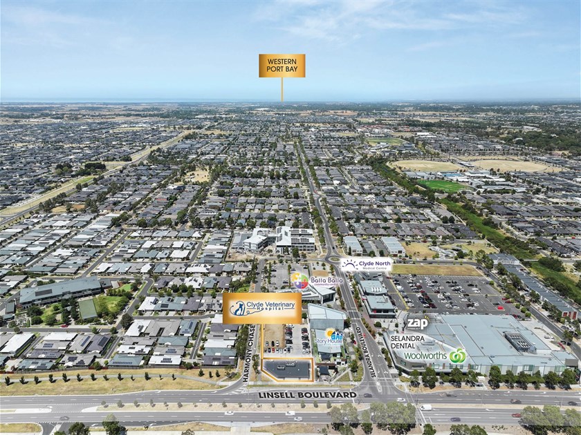 2 Harmony Chase, Clyde North VIC 3978