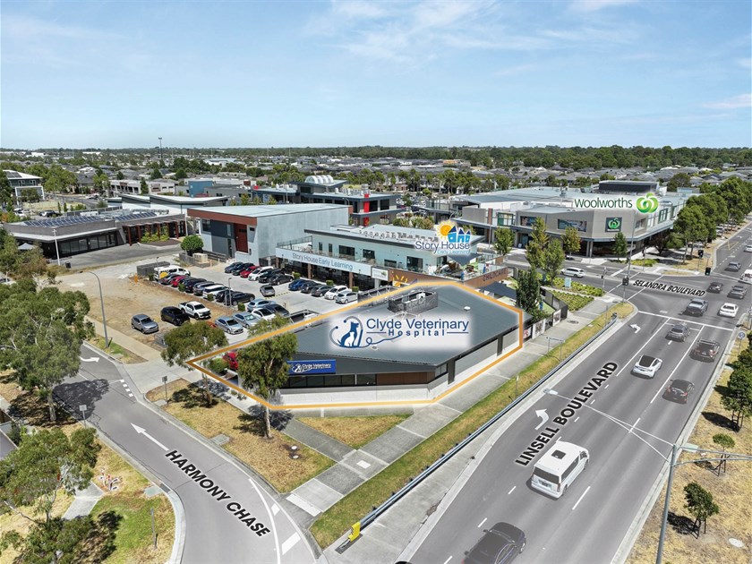 2 Harmony Chase, Clyde North VIC 3978