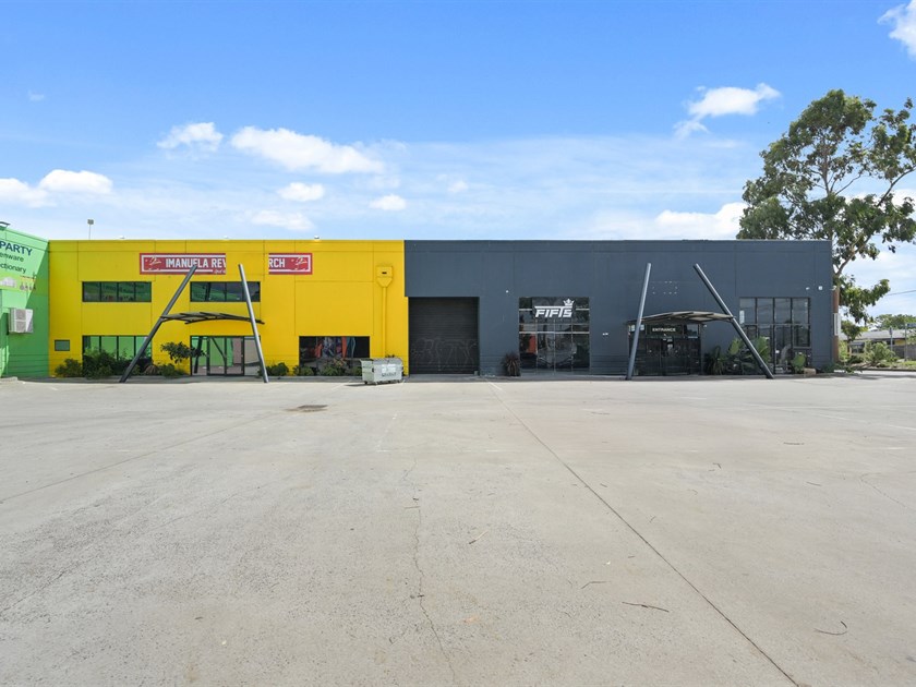 2/77-79 Wright Street, Sunshine VIC 3020
