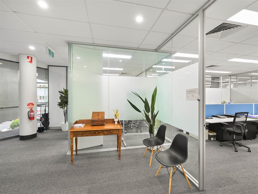 Part Office 1/120 Upper Heidelberg Road, Ivanhoe VIC 3079