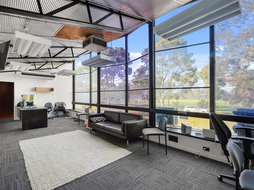 144 Bell Street, Preston VIC 3072