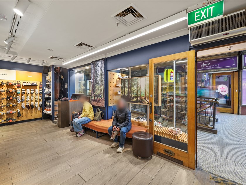 Shop 1/220-226 Collins Street, Melbourne VIC 3000