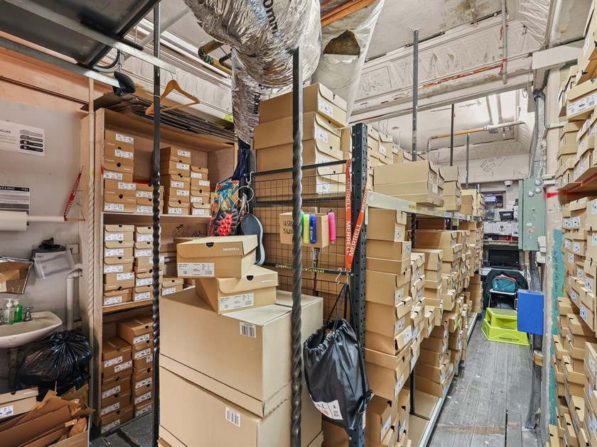 Shop 1/220-226 Collins Street, Melbourne VIC 3000