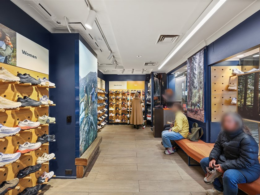 Shop 1/220-226 Collins Street, Melbourne VIC 3000