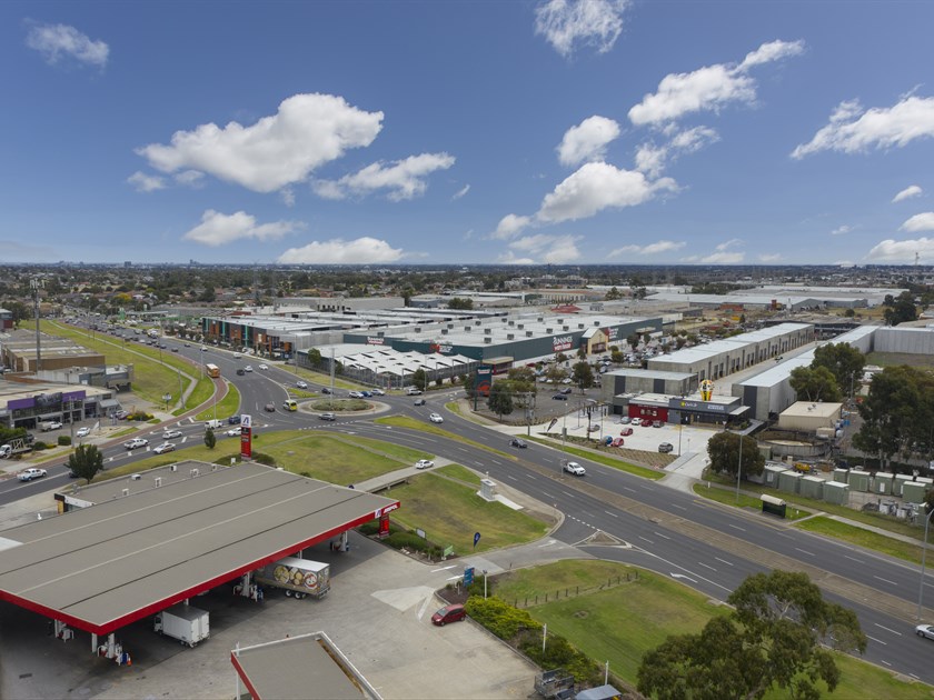 15 Dalton Road, Thomastown VIC 3074