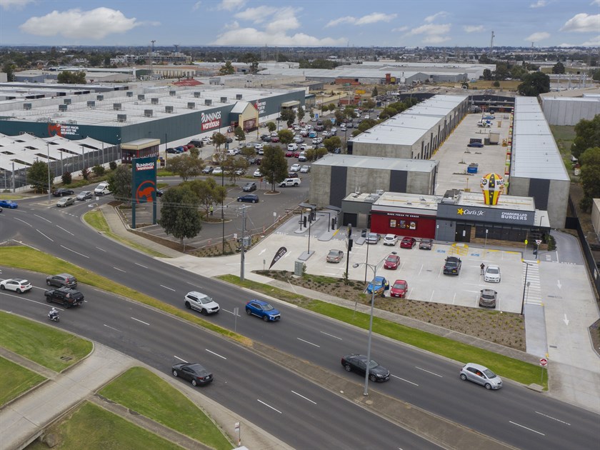 15 Dalton Road, Thomastown VIC 3074