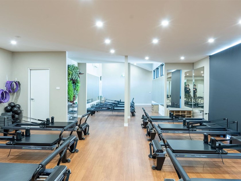 2-8 & 10-12 Carrick Drive, Tullamarine VIC 3043